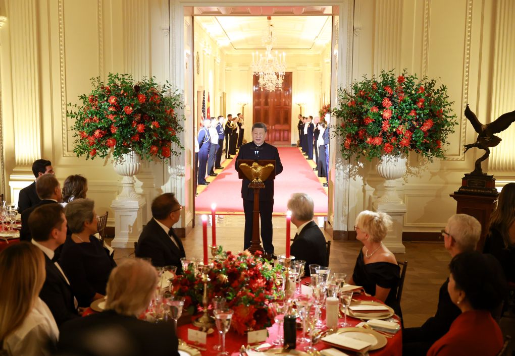 El presidente chino, Xi Jinping, pronuncia un discurso en un banquete de bienvenida, en la Casa Blanca, en Washington D. C., Estados Unidos, el 24 de septiembre de 2026. Xi asistió el jueves a un banquete de bienvenida ofrecido en la Casa Blanca por el presidente estadounidense, Donald Trump. (Xinhua/Liu Bin)