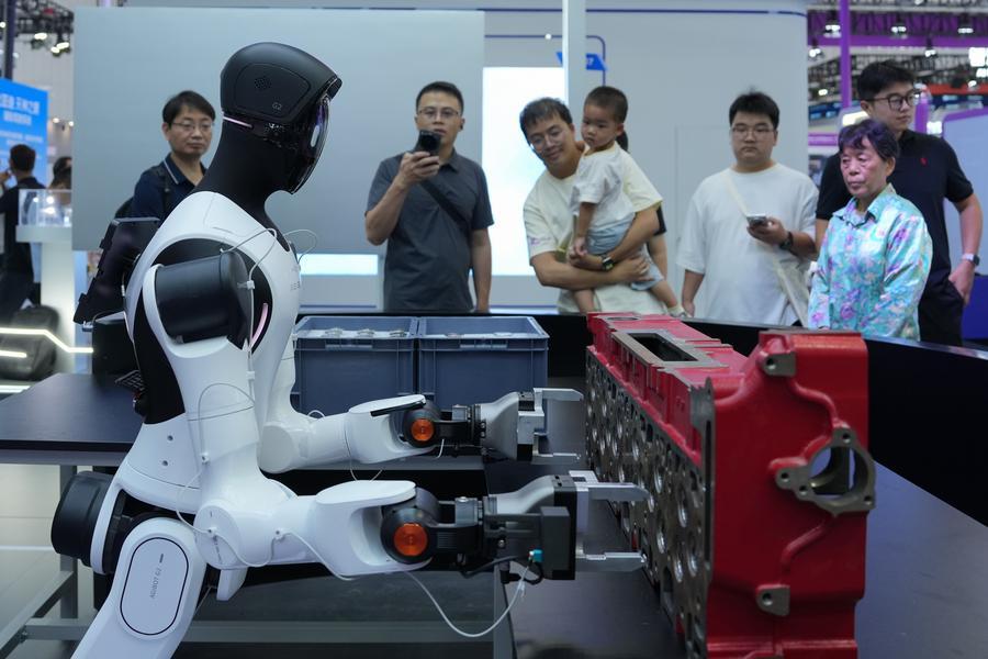 China evalúa prohibir o restringir exportación de ciertas tecnologías de IA, biomedicina y fotovoltaica