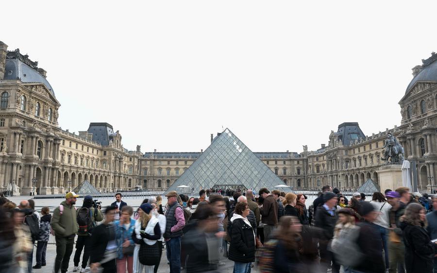 Moody's mantiene calificación crediticia soberana de Francia en Aa3 con perspectiva negativa