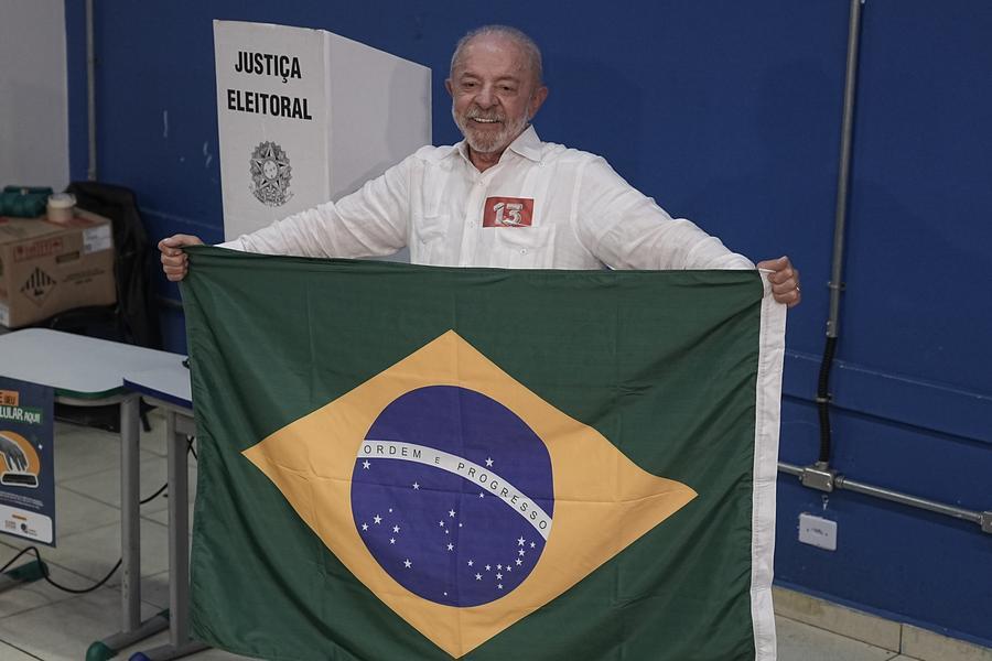 Lula da Silva es reelecto presidente de Brasil en segunda vuelta, según fuente oficial
