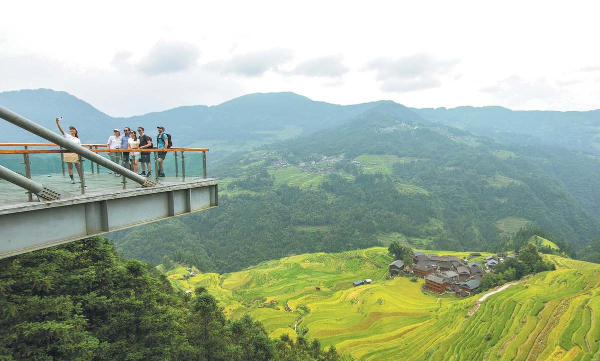 Los turistas exploran las ciudades menos conocidas de China