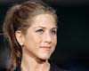 Aniston se vistió de incógnito para ver la película de Brad Pitt