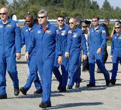 La nave estadounidense Atlantis entra en cuenta atrás para su  lanzamiento