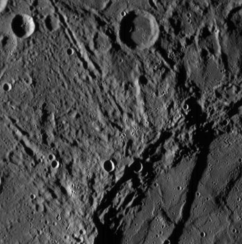 MESSENGER revela su lado oscuro de Mercury