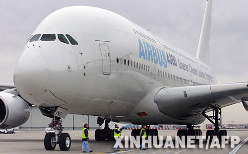 A380 llega a ser el primer avión comercial que usa combustible ecológico