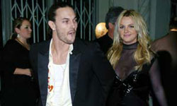 El presunto abogado de Spears promete seguir luchando