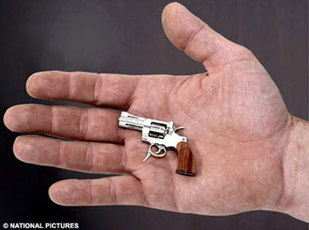 La más pequeña pistola en el mundo es de 5,5 centímetros de largo