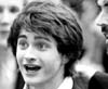 “Harry”, joven de 18 años, es poseedor de una fortuna de 25 millones de libras esterlinas con un ingreso annual de 13 millones de libras esterlinas