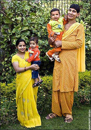 un-matrimonio-gigante-de-india-tiene-un-beb-gigante-que-a-los-10-meses