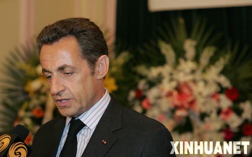 Sarkozy honra memoria de víctimas mortales de sismo Wenchuan de China\r\n