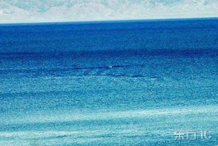 “Diabulo” vuelve a aparecer en lago Selimu de Xinjiang