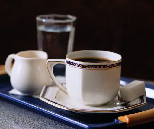 El café podría ayudar a combatir la esclerosis múltiple, según un estudio