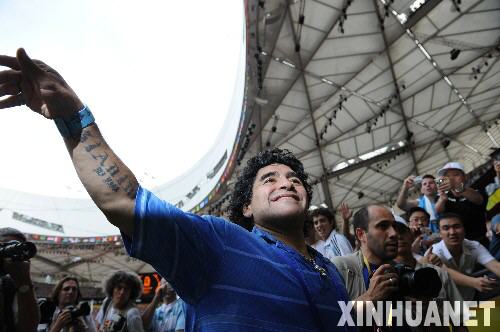 Maradona: Vale la pena el viaje a China