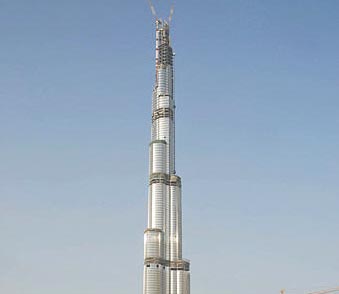 Torre de Dibai alcanza la altura de 688 metros, siendo la construcción más alta en el mundo