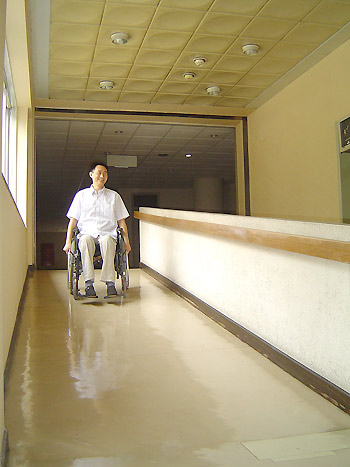 Resultado de imagen para rampas en los hospitales