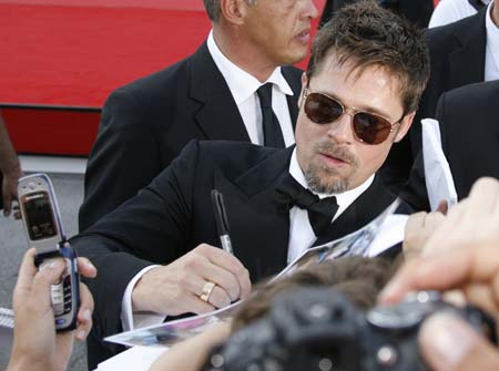 Brad Pitt dona 100.000 dólares en apoyo a los matrimonios del mismo sexo