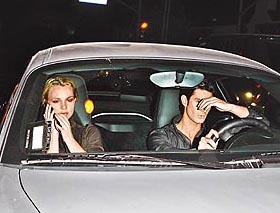 Britney se queja de vida carente de emoción y se entrevista secretamente con hombre misterioso