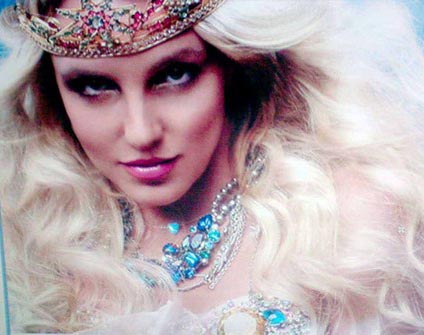 Britney Spears publica nuevamente vistosas fotos de propaganda