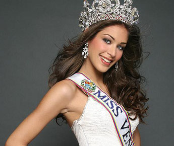 Miss Universo criticada por sus declaraciones sobre lindo Guantánamo