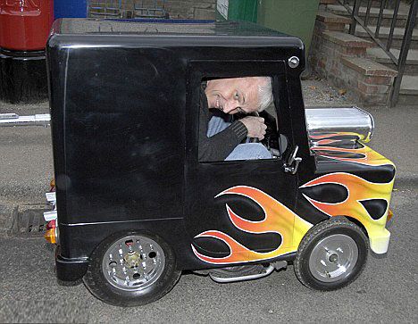 El auto más pequeño del mundo es de menos de un metro de alto