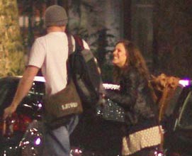 Revelado nuevo amorío del príncipe Harry; historia de amores de la nueva enamorada del principe Harry asusta a la familia real