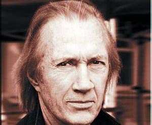 ¿Fue muerto David Carradine por shemales? Huellas de pie en cama revelan secreto