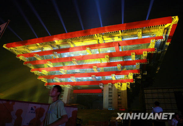 El Pabellón de China del Expo Mundial ostenta espléndido encanto