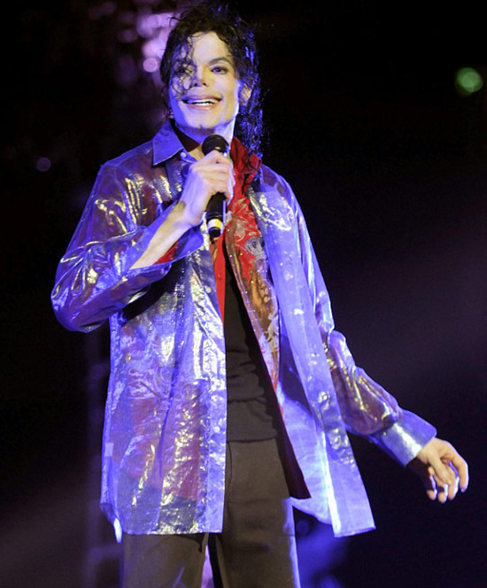 Nuevas imágenes muestran Michael Jackson ensayando duro en el trabajo sólo dos días antes de morir 