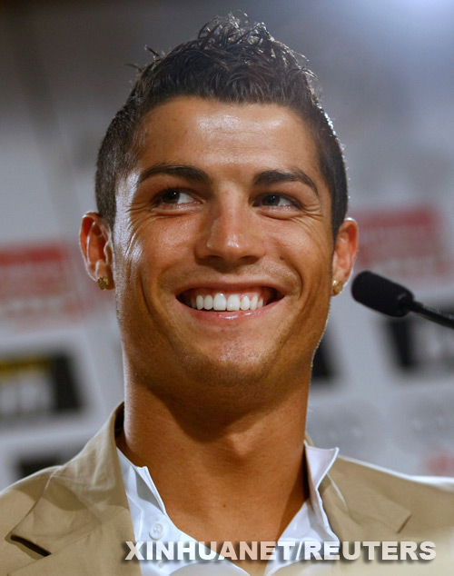 Fútbol: Ronaldo desata polémica en Brasil