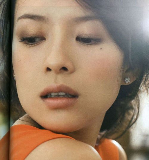 Zhang Ziyi posa para la revista
