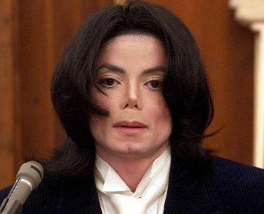 La autopisia de Michael Jackson demuestra que la pérdida de la nariz artificial casi puede confirmar que se trata de un asesinato