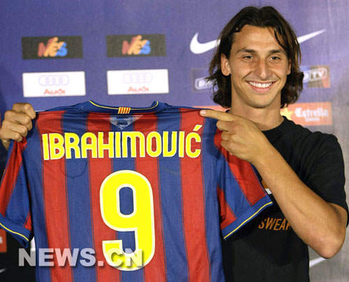 Barcelona presenta a Zlatan Ibrahimovic  