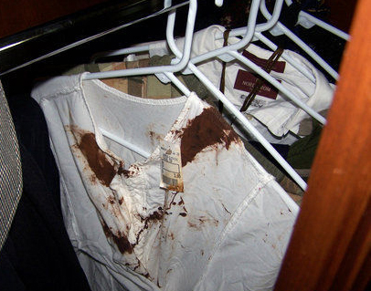 Revélase dormitorio donde Jackson murió; es sensacional camiseta con manchas de sangre