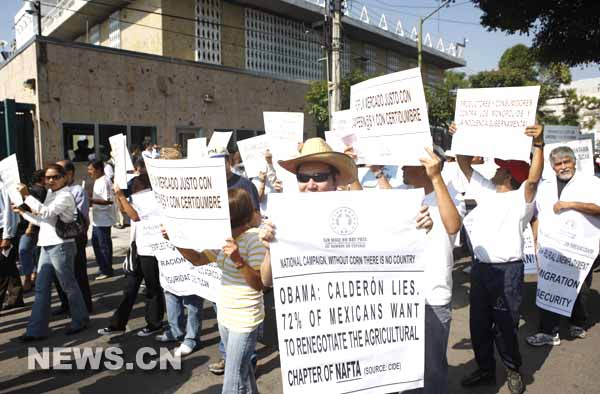Se manifiestan contra Cumbre de Líderes de América del Norte en Guadalajara 