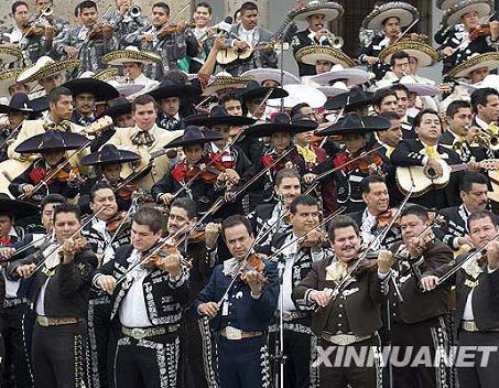 México: 549 músicos ejecutan al mismo tiempo Música Mariachi, estableciendo nuevo récord Guinness