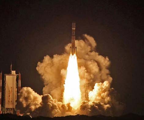 Japón lanza primer cohete de carga espacial para EEI