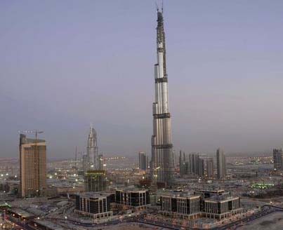 Torre de Dubai, cuya construcción se completará a fines de año, será de 818 metros de alto, siendo la construcción más alta del mundo