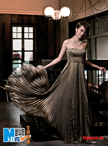 GiGi Leung posa para revista 