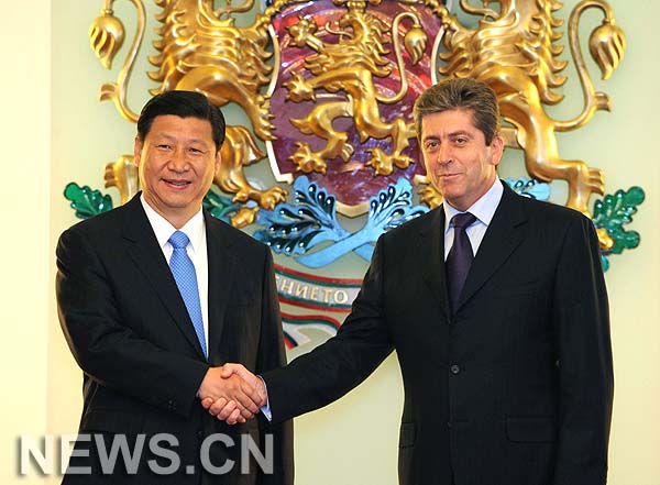 Promete vicepresidente chino promover relaciones bilaterales con Bulgaria 
