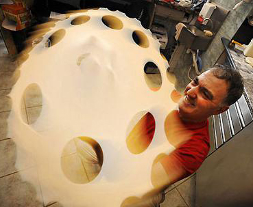 Maestro de Pizza francés muestra habilidad singular