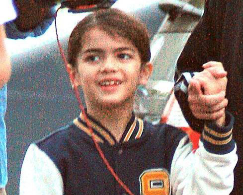 Hijos de Michael Jackson salen sin máscaras; hijo benjamín se parece mucho a su padre