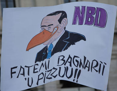 Roma: 500.000 personas realizan manifestación exigiendo dimisión de Berlusconi