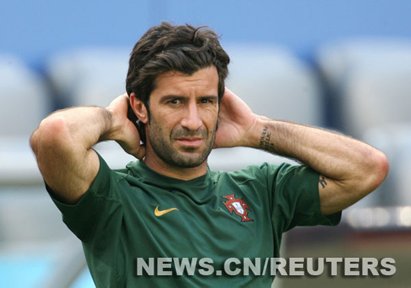 Fundamental para Portugal empezar bien, dice Figo 