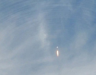 Cohetes supersónicos generan “rizos” sorprendentes en el espacio