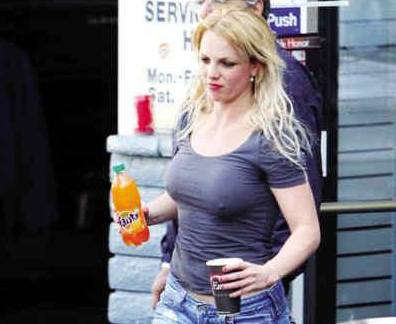 Britney, nutrida por amor, anda sin preocupación y en buena forma física