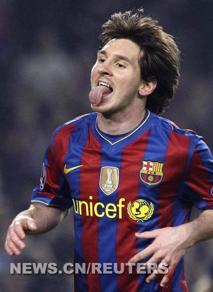 Fútbol: "Si alguien me supera, que sea Messi", dice Maradona 