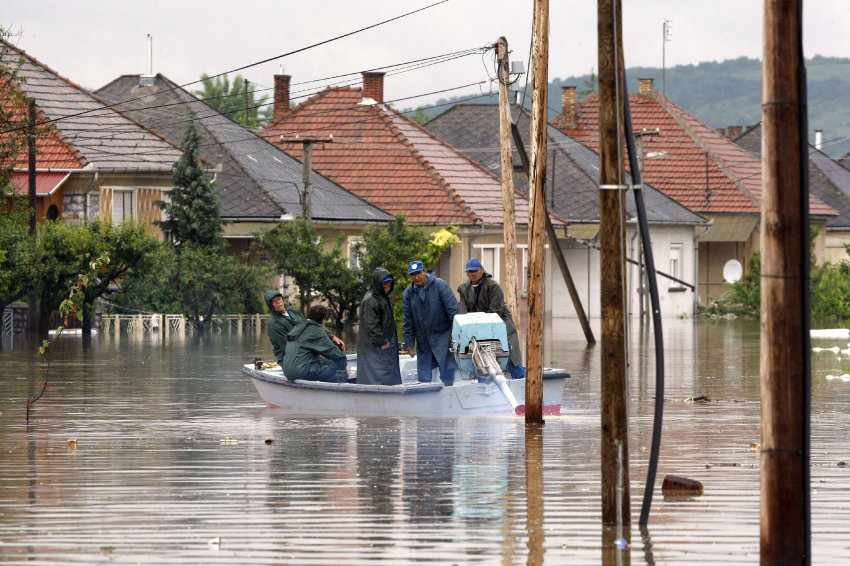 Inundaciones dejan 21 muertos en Europa Centro-oriental (4)