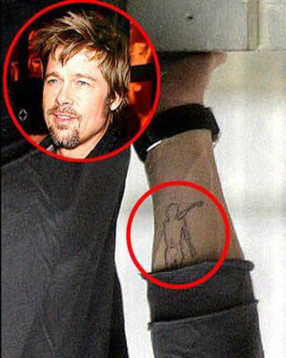 Brad Pitt se hace tatuaje en abdomen en camboyano en honor de Jolie