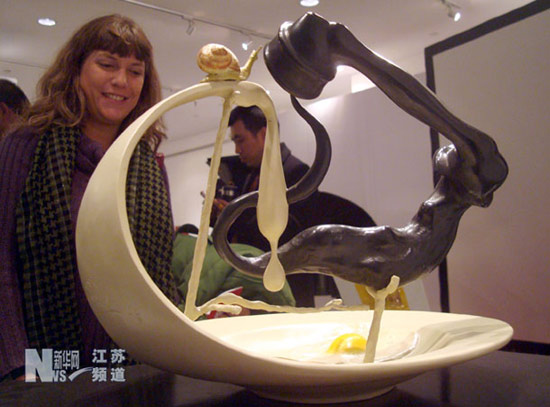 Celebran exposición de obras de Dalí en Suzhou