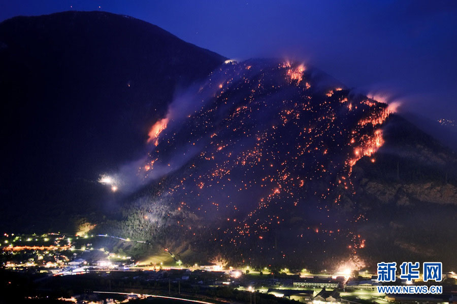 Incendio forestal castiga el sur de Suiza